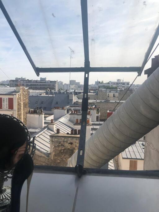 Coeur Vieux Paris. Pied Du Metro.tout Equipe Appartement